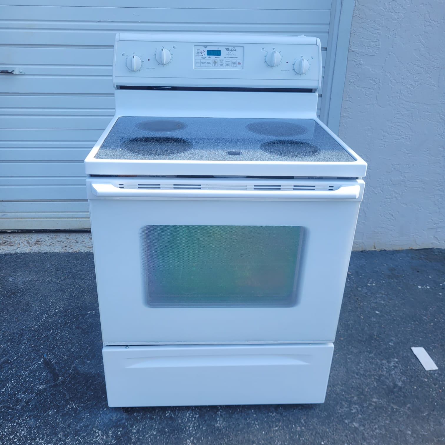 Whirlpool-Electric-Stove Whirlpool-Electric-Stove